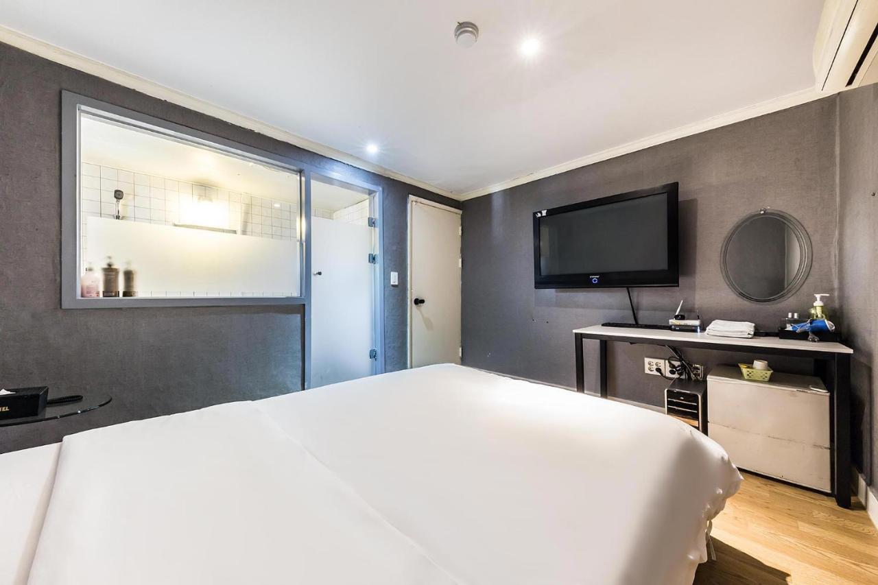 In Seoul Sinchon Goguma Hotel Экстерьер фото