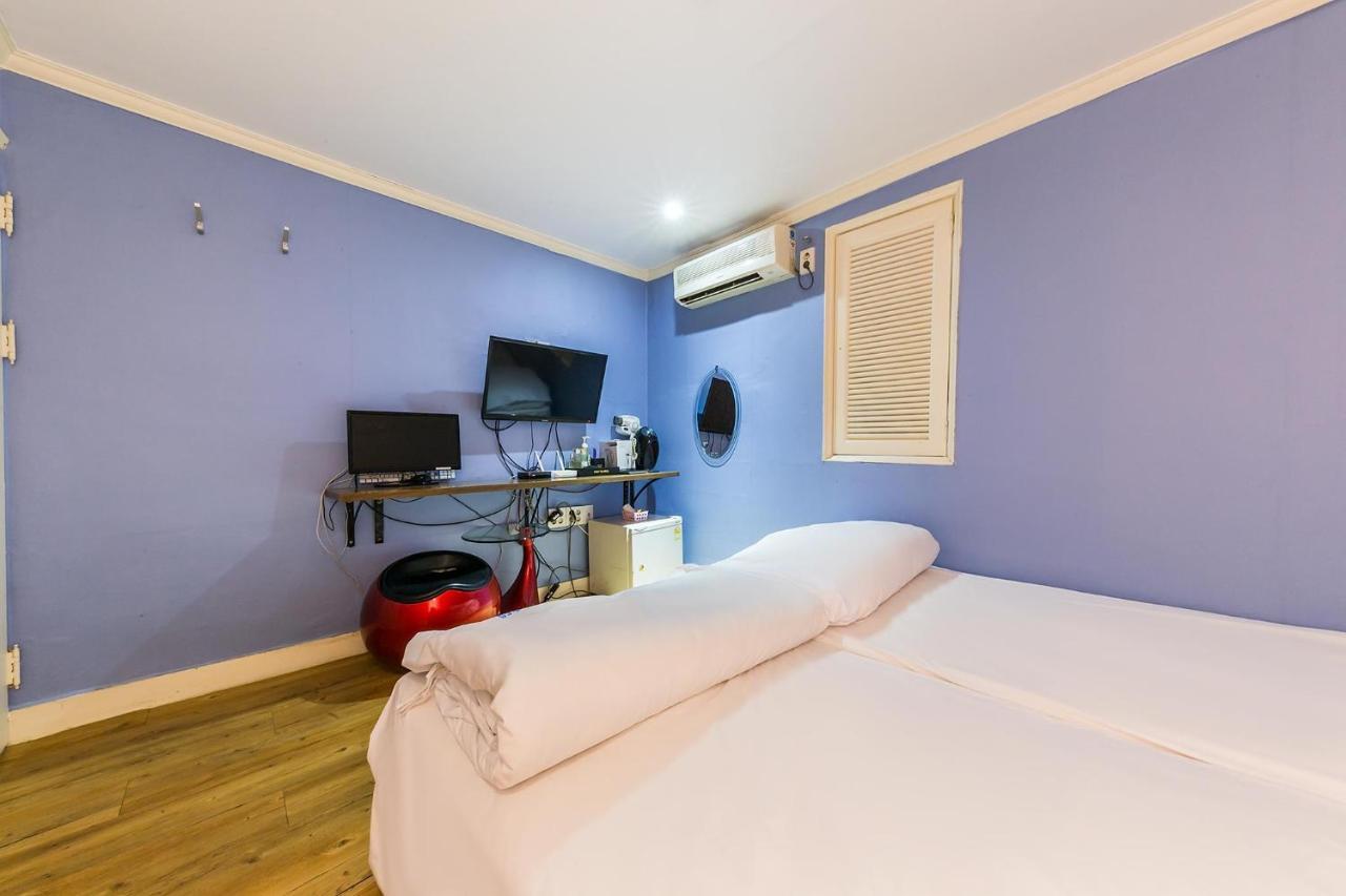 In Seoul Sinchon Goguma Hotel Экстерьер фото